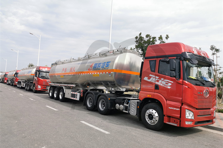 Fudeng 3 axles 50cubic meter fuel tank semi trailers for sale